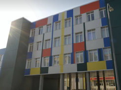 Школу эвакуировали в Волгограде из-за обломков БПЛА