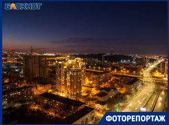 Завораживающий ночной Волгоград с высоты птичьего полета заснял фотограф