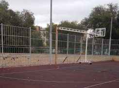 Прокуратура отчиталась о проверке после падения футбольных ворот на школьника в Волгограде