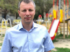 Замглавы Волгограда Алексей Волоцков попытался попасть в кольцо