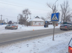 Ученицы начальной школы попали в больницу после ДТП в Волгоградской области