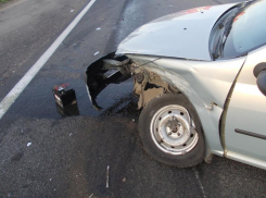 В Волгограде накануне Нового года в ДТП чаще всего почему –то попадали Renault Logan