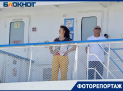 Отсутствие молодежи на улице в аномальную жару в Волгограде запечатлел фотограф 