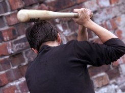 Разбила сердце, а он в ответ машину: урюпчанин схватился за биту из-за любимой