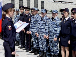 На Мамаевом Кургане 300 молодых полицейских приняли присягу