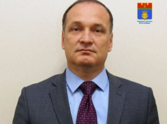 Любящий очные встречи с жителями глава района в Волгограде отмечает 48-летие