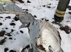 «Нехило пашню вспахало»: все известное о неопознанном прилете в Волгоградскую область