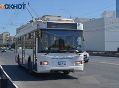 Пассажирка попала в больницу после поездки на троллейбусе в Волгограде 