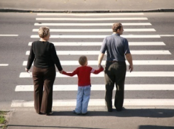 Под Волгоградом 11-летний Артем обрел семью после многолетних скитаний