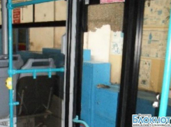 В Волгограде группа подростков организовала нападение на трамвай