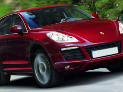 Волгоградец на Porsche Cayenne сбил 35-летнюю женщину