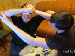 Житель Волгоградской области вонзил нож в грудь зятя 