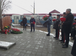 В Волгограде почтили память погибших на теракте 30 декабря 2013 года
