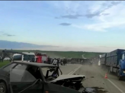 Прокуратура Волгоградской области начала проверку по факту смертельного ДТП в Ставрополье