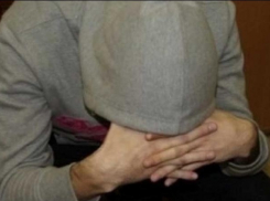 Под Волгоградом незнакомец изнасиловал женщину при годовалой дочке 