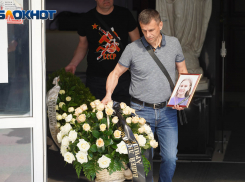 Жители уверены, что глава Волгограда Лихачев испугался ответственности после трагедии с баскетболистками