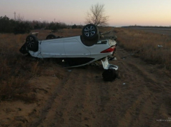 Волгоградец разбился в перевернувшейся иномарке на московской трассе