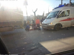 Дети погибшей под колесами МАЗа женщины ищут свидетелей смертельного ДТП в Волгограде 