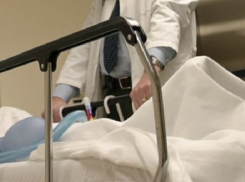 Мужчина разбился насмерть на глазах полицейского в Волгоградской области