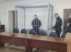 Волгоградца отправили в СИЗО за автоподставу с вымогательством 