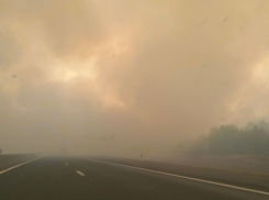 В Городищенском районе возле заправки произошел крупный пожар