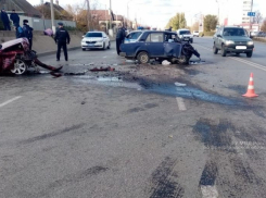 Смертельное ДТП в Волжском: женщина за рулем «семерки» скончалась на месте