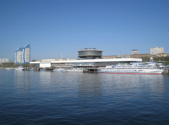 Волгоградец нашел труп неизвестной женщины в Волге напротив речпорта