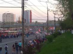 ВИП-персоны разъехались со спецпарковки «Волгоград Арены» по перекрытой Продольной