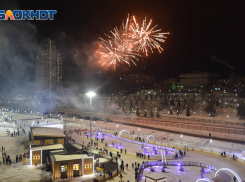 Фейерверк в честь Старого Нового года прогремел в пойме Царицы