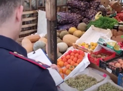 Пятилетний волгоградец умер от отравления после порции арбуза