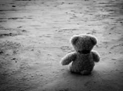 Из-за лишенного прав лихача в больницу Волгограда попали две маленькие девочки