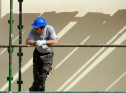 В Волгограде определили первого подрядчика по капремонту 2016 года