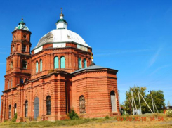 Крестьяне нищей Волгоградской области по копейке собирают деньги на восстановление храма в селе