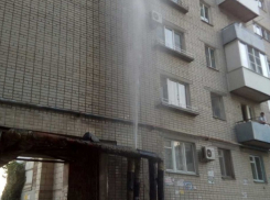 Уникальный случай потопа снизу вверх зафиксирован в Волгограде