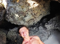 Волгоградский певец Прохор Шаляпин заряжается энергией камней в Таиланде