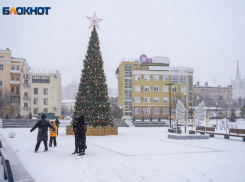Почти 2 тысячи волгоградцев остались без зарплаты под Новый год