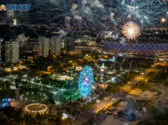 Волгоградцев ожидают три ярких и красочных фейерверка на День города