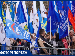 Тысячи волгоградцев вышли на митинг в поддержку спецоперации на Украине