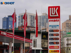 Популярный бензин подешевел в преддверии праздников в Волгограде