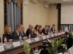 В Котельниково реализуется новая схема сотрудничества бизнеса, власти и населения