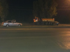 В Волгограде «Москвич» протаранил легковушку и «КАМАЗ»