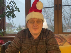«Мы по-другому глянули на эту жизнь»: главный редактор «Блокнота» Олег Пахолков поздравил волгоградцев с Новым годом