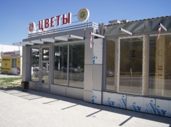 Торговую галерею возводят на местах изгнанных чиновниками продавцов рынка на Новороссийской в Волгограде