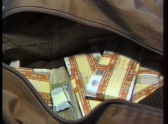 В Волгограде замдиректора «Монтажэнерго» обвиняется в мошенничестве на 3,3 млн рублей