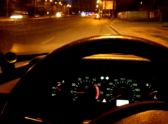 Ночью в Волгограде из-за сноса арки ограничат движение транспорта 