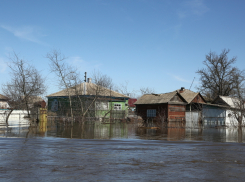 Паводок в Волгоградской области продолжается: под водой остаются 4 населенных пункта