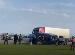 Директору спортшколы и двум водителям предъявили обвинения по факту гибели баскетболисток из Волгограда 