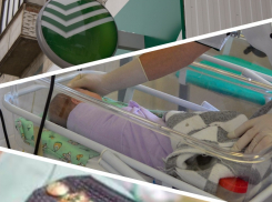 Сбербанковская ошибка оставила годовалого ребенка без пособия: волгоградские приставы арестовали карту за долг по ИП