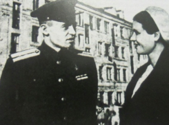 Сталинградка Саша первая бросилась восстанавливать Дом Павлова после великого сражения