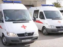 Мужчину спасли из пылающей квартиры на севере Волгограда
